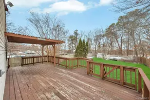 427 Helene Ave, Shirley, NY 11967 - Photo 7