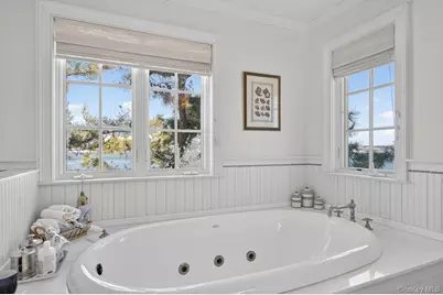 336 Mariposa Drive, Oyster Bay, NY 11771 - Photo 29