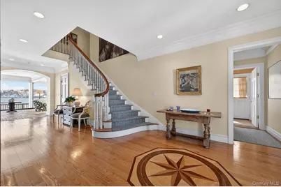 336 Mariposa Drive, Oyster Bay, NY 11771 - Photo 5