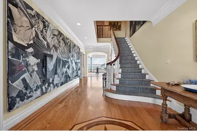 336 Mariposa Drive, Oyster Bay, NY 11771 - Photo 3