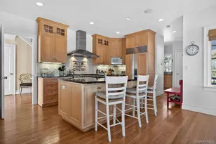 336 Mariposa Dr, Oyster Bay, NY 11771 - Photo 19