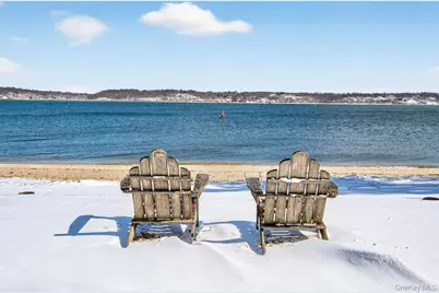 336 Mariposa Drive, Oyster Bay, NY 11771 - Photo 37