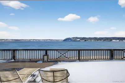 336 Mariposa Drive, Oyster Bay, NY 11771 - Photo 15