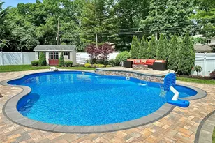 17 Erita Ln, Smithtown, NY 11787 - Photo 5