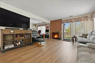 31 Stanford Ct, Wantagh, NY 11793 - Photo 13