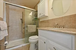 31 Stanford Ct, Wantagh, NY 11793 - Photo 19