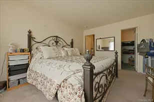 31 Stanford Ct, Wantagh, NY 11793 - Photo 17