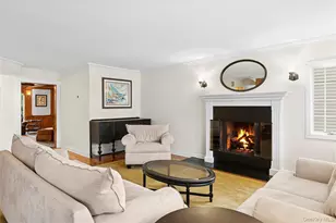 922 Leeds Dr, North Bellmore, NY 11710 - Photo 5