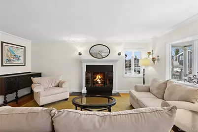 922 Leeds Drive, North Bellmore, NY 11710 - Photo 3