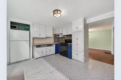 325 Haverstraw Road, Montebello, NY 10901 - Photo 13