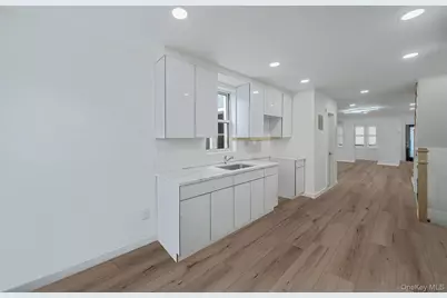 25-17 McIntosh Street, East Elmhurst, NY 11369 - Photo 5