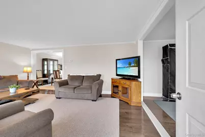 749 Eatontown Road, Port Jervis, NY 12771 - Photo 17
