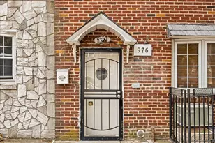 976 Sackett Ave, Bronx, NY 10462 - Photo 3