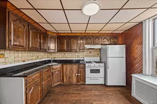 976 Sackett Ave, Bronx, NY 10462 - Photo 7