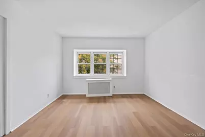 976 Sackett Avenue, Bronx, NY 10462 - Photo 17