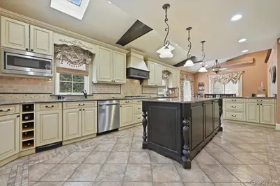 227 Colony Street, West Hempstead, NY 11552 - Photo 9