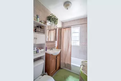 19515 Woodhull Avenue, Hollis, NY 11423 - Photo 7