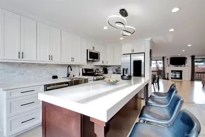 17 John Bean Court #17, Port Washington, NY 11050 - Photo 7