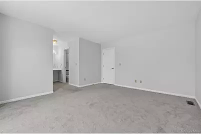 2003 Regent, Mount Kisco, NY 10549 - Photo 31