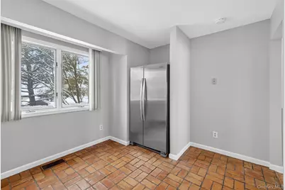 2003 Regent, Mount Kisco, NY 10549 - Photo 19