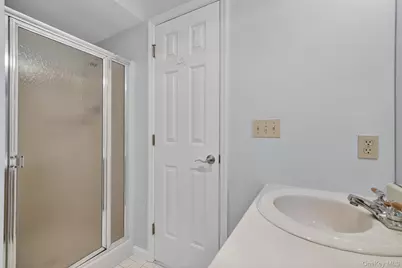 2003 Regent, Mount Kisco, NY 10549 - Photo 27