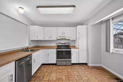 2003 Regent, Mount Kisco, NY 10549 - Photo 15