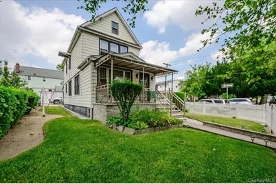 14019 Foch Boulevard, Jamaica, NY 11436 - Photo 21