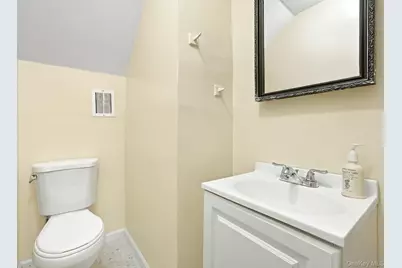 412 N Broadway #27, Yonkers, NY 10701 - Photo 25