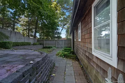 230 Lakeside Trail, Ridge, NY 11961 - Photo 17