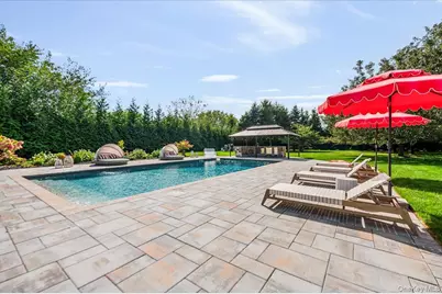 525 Rocky Point Road, East Marion, NY 11939 - Photo 3