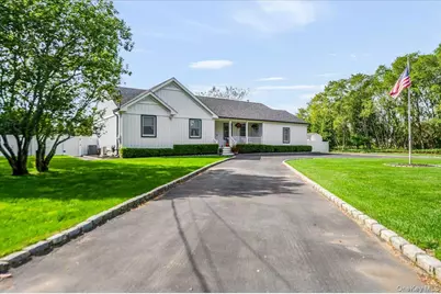 525 Rocky Point Road, East Marion, NY 11939 - Photo 7