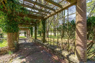 203 Store Hill Road, Old Westbury, NY 11568 - Photo 39