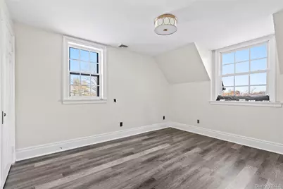 203 Store Hill Road, Old Westbury, NY 11568 - Photo 21