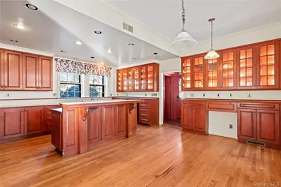 203 Store Hill Road, Old Westbury, NY 11568 - Photo 15