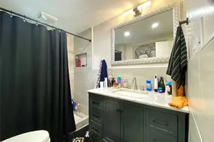 3070 Lowell Ave, Wantagh, NY 11793 - Photo 11