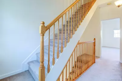 330 Maple Avenue #17, Westbury, NY 11590 - Photo 5