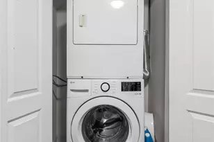 330 Maple Ave, Westbury, NY 11590 - Photo 15