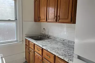 43 California Ave, Hempstead, NY 11550 - Photo 9