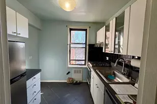 224-24 Union Tpke, Oakland Gardens, NY 11364 - Photo 7