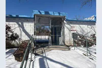 22424 Union Turnpike #4A, Oakland Gardens, NY 11364 - Photo 13