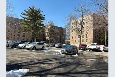 22424 Union Turnpike #4A, Oakland Gardens, NY 11364 - Photo 15