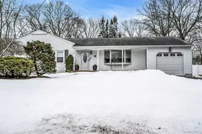 362 Easton Street, Ronkonkoma, NY 11779 - Photo 5