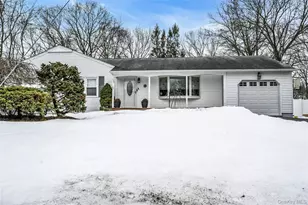 362 Easton St, Ronkonkoma, NY 11779 - Photo 5