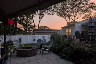 362 Easton St, Ronkonkoma, NY 11779 - Photo 3