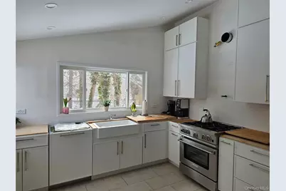 25 Fuller Street, Dix Hills, NY 11746 - Photo 7