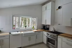 25 Fuller St, Dix Hills, NY 11746 - Photo 7