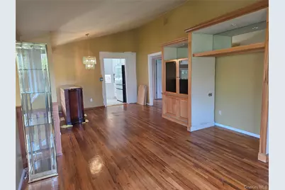 25 Fuller Street, Dix Hills, NY 11746 - Photo 13