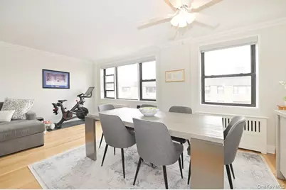 5 Birchwood Court #5J, Mineola, NY 11501 - Photo 7