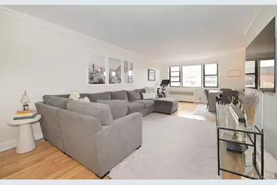 5 Birchwood Court #5J, Mineola, NY 11501 - Photo 1