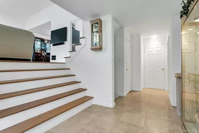 17 Meadowfield, Glen Cove, NY 11542 - Photo 5